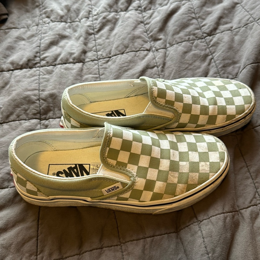 CHECKERED VANS SLIP ONS